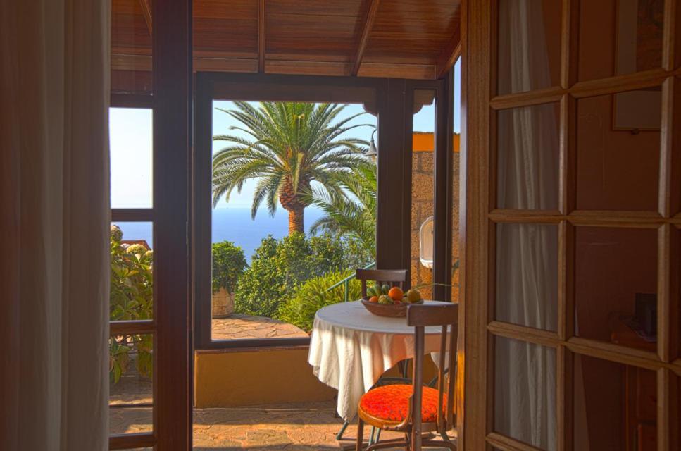 Отель Finca Casa Vieja Санта-Урсула Экстерьер фото